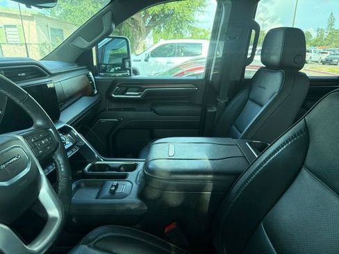 Used 2024 GMC Sierra 2500 Denali w/ Denali Reserve Package AWD/4WD image 6