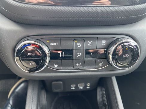 Used 2023 Chevrolet TrailBlazer LT w/ Convenience Package image 23