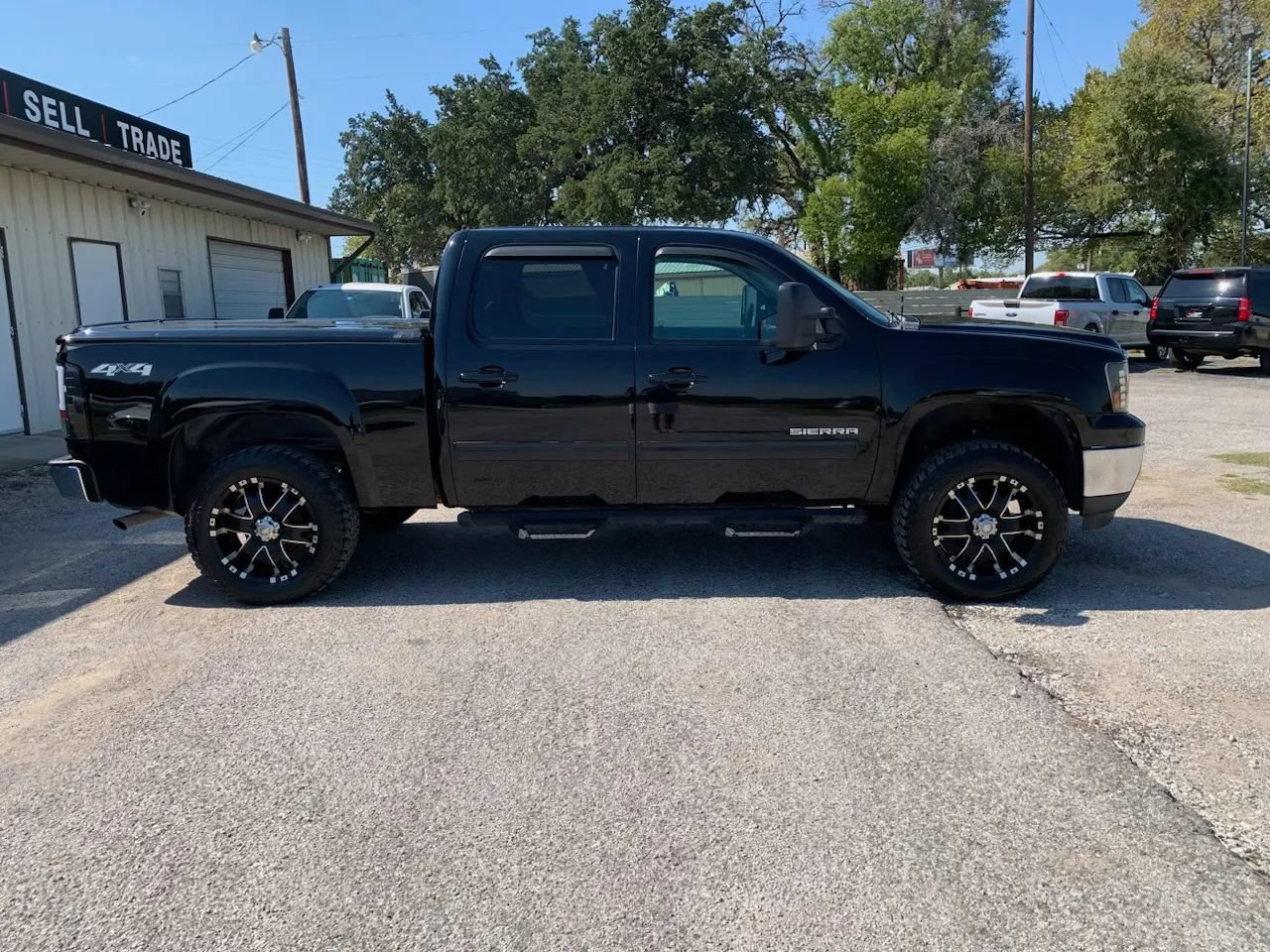 Used 2012 GMC Sierra 1500 SLT AWD/4WD image 1
