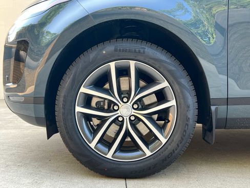 Certified 2025 Land Rover Range Rover Evoque S image 6