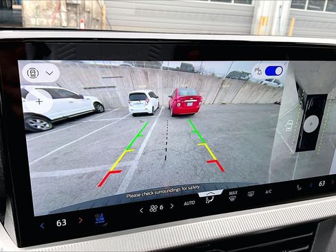 Certified 2025 Ford Explorer ST image 31