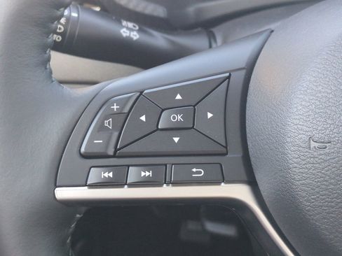 New 2025 Nissan Sentra SV w/ SV Premium Package FWD image 25