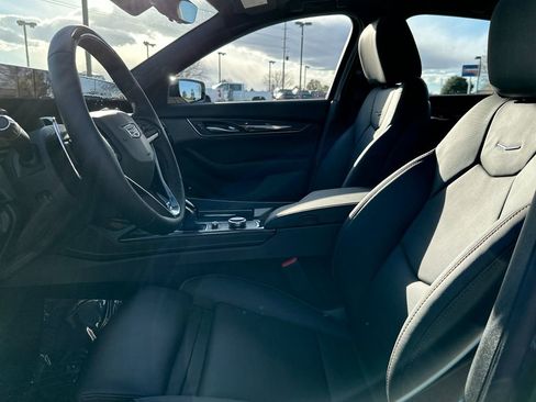 New 2025 Cadillac CT5 Sport w/ Technology Package image 10