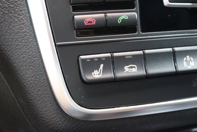 Used 2015 Mercedes-Benz GLA 250 4MATIC image 16