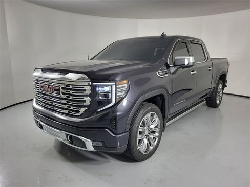 Used 2023 GMC Sierra 1500 Denali w/ Denali Reserve Package image 2