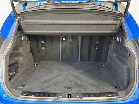 Used 2021 Jaguar F-PACE SVR image 25