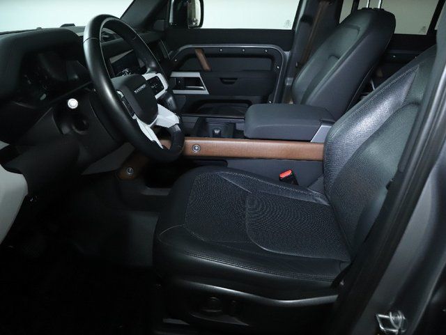 Used 2023 Land Rover Defender 110 SE AWD/4WD image 17