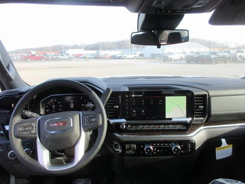 New 2026 GMC Sierra 1500 SLE AWD/4WD image 16