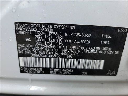 Used 2023 Toyota bZ4X AWD image 23