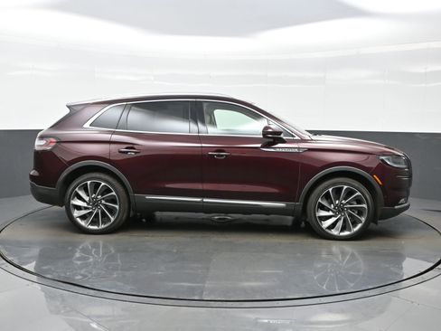 Used 2023 Lincoln Nautilus Reserve w/ Equipment Group 202A AWD/4WD image 7