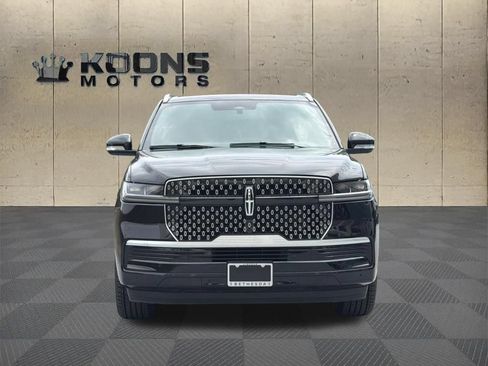 Certified 2026 Lincoln Navigator Reserve AWD/4WD image 3