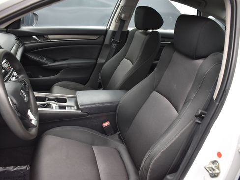 Used 2018 Honda Accord LX image 10
