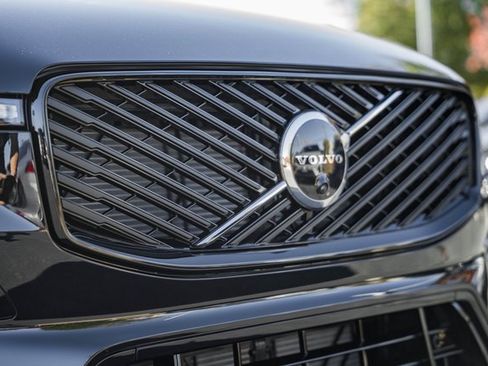 New 2026 Volvo XC60 B5 Plus w/ Protection Package Premier image 11