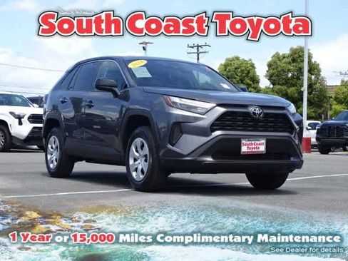 Used 2024 Toyota RAV4 LE FWD image 1