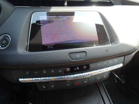 Used 2019 Cadillac XT4 Premium Luxury AWD/4WD image 19