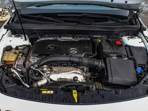 Used 2022 Mercedes-Benz GLB 250 4MATIC image 48