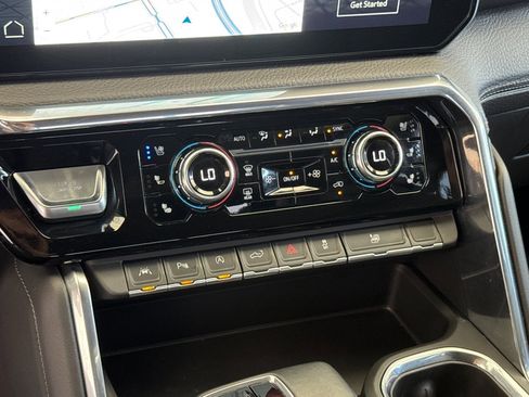 Used 2024 GMC Sierra 1500 Denali w/ Technology Package RWD image 19