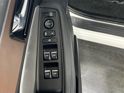 Used 2022 Acura MDX SH-AWD image 17