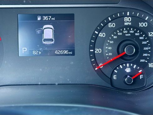 Used 2022 Kia Soul LX image 37