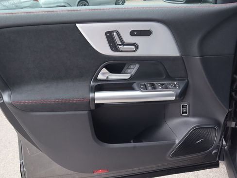 New 2026 Mercedes-Benz GLA 35 AMG 4MATIC image 18