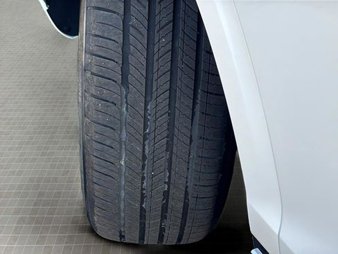 Used 2026 Genesis GV70 2.5T image 11