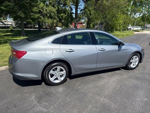 Used 2023 Chevrolet Malibu LT FWD image 3