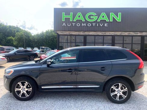 Used 2015 Volvo XC60 T6 Platinum w/ Inscription Package AWD/4WD image 1