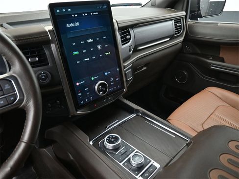 Used 2022 Ford Expedition Max King Ranch image 8