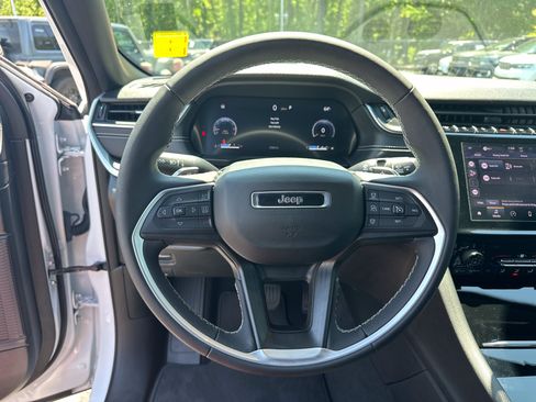 Used 2024 Jeep Grand Cherokee Laredo w/ MOPAR Finishing Package RWD image 26
