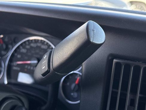 Used 2023 GMC Savana 2500 w/ Driver Convenience Package image 5