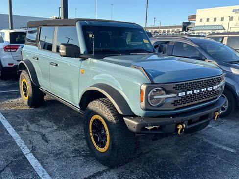 Used 2022 Ford Bronco Badlands AWD/4WD image 2
