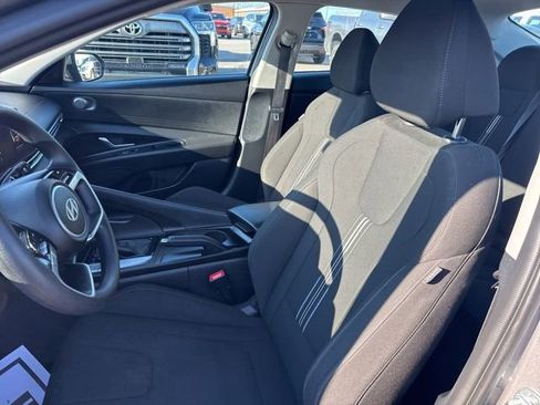 Used 2024 Hyundai Elantra SEL image 10