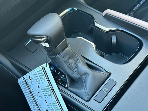 Certified 2025 Lexus ES 350 image 17