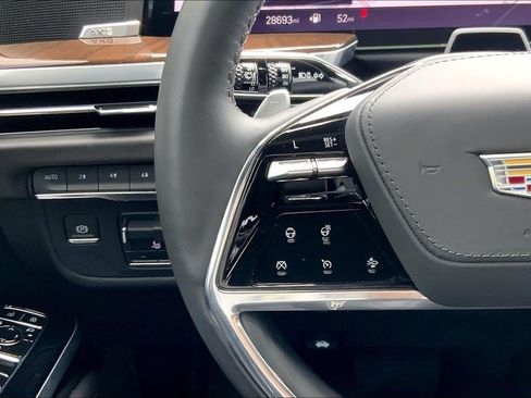 Certified 2025 Cadillac Escalade Sport Platinum AWD/4WD image 19