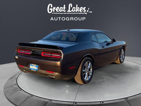Used 2021 Dodge Challenger SXT image 5