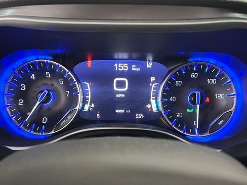 Used 2022 Chrysler Pacifica Touring-L image 20