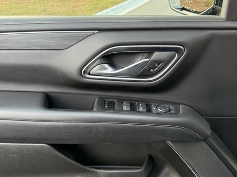 Used 2024 GMC Yukon SLT image 14