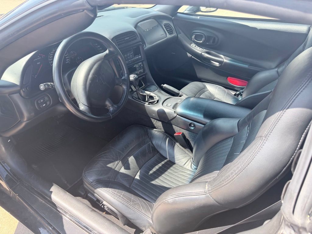 Used 2003 Chevrolet Corvette Convertible RWD image 18