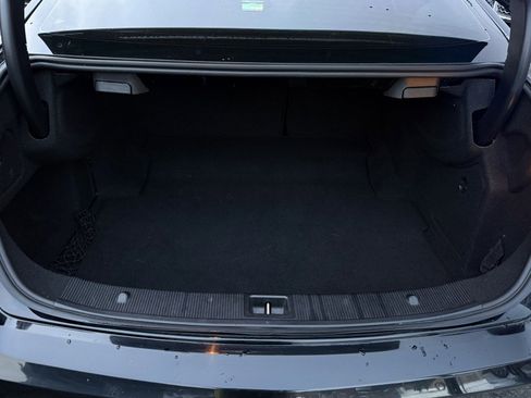 Used 2011 Mercedes-Benz E 550 Coupe image 30