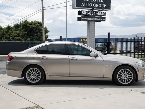 Used 2012 BMW 535i xDrive Sedan AWD/4WD image 8