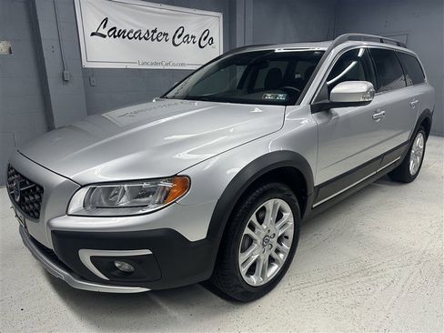 Used 2016 Volvo XC70 T5 Premier w/ Proximity Package image 1