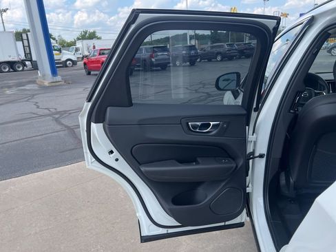 Certified 2025 Volvo XC60 T8 Plus w/ Protection Package Premier image 26
