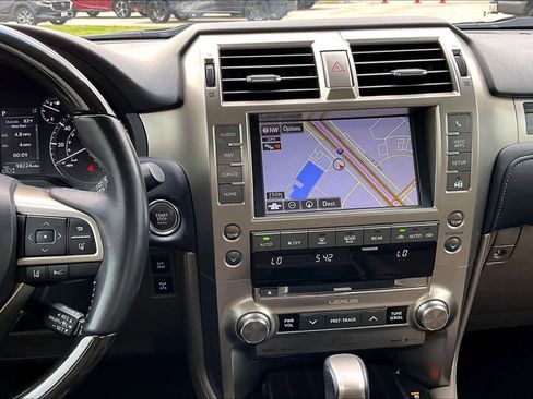 Used 2021 Lexus GX 460 Luxury w/ Accessory Package AWD/4WD image 7