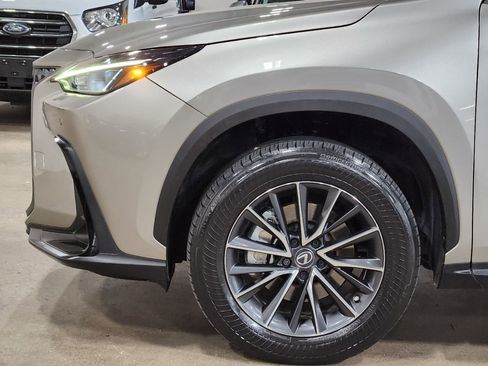 Used 2022 Lexus NX 250 FWD w/ Premium Package image 6