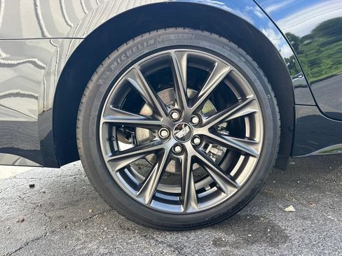 Used 2025 Cadillac CT5 Sport RWD image 17