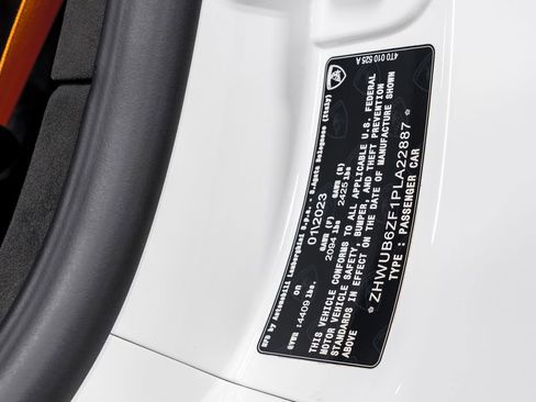 Used 2023 Lamborghini Huracan Tecnica image 11