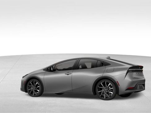 New 2026 Toyota Prius Plug-In Hybrid FWD image 5