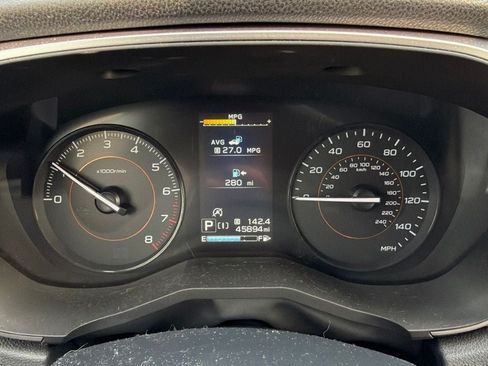 Used 2020 Subaru Crosstrek 2.0i Premium w/ Moonroof Package 2 AWD/4WD image 6