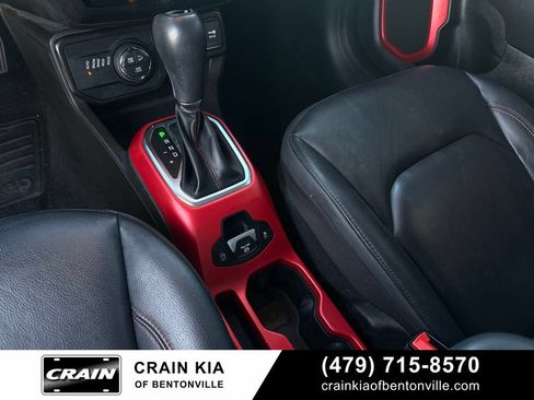 Used 2022 Jeep Renegade Trailhawk w/ Sun/Sound Group AWD/4WD image 19