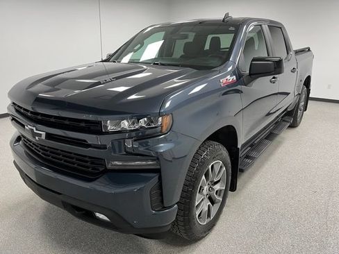 Used 2021 Chevrolet Silverado 1500 RST w/ Z71 Off-Road Package AWD/4WD image 4